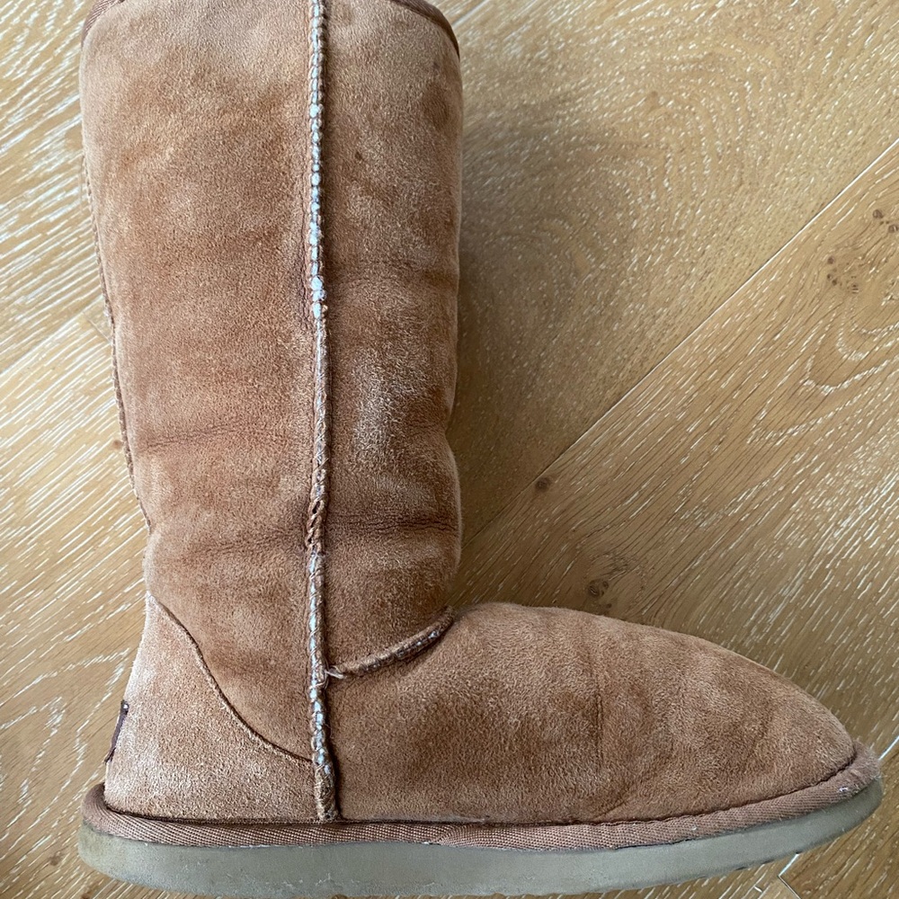 Tan Classic Tall UGG Boots — Size W8 - Picture 10 of 13